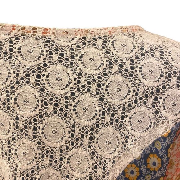 Fig and Flower Boho Twee Floral Lace Top 3/4 Bell Sleeves Sz M - Picture 9 of 13